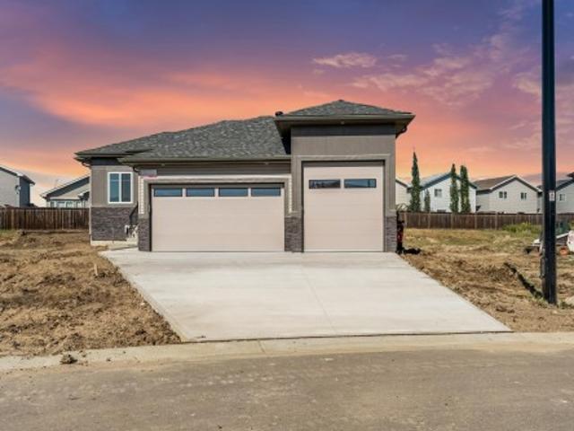 32 Dalquist Bay, Leduc, AB, T9E 1N7 house for sale | Listing ID E4505 | Royal LePage