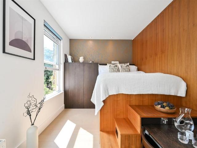 32 Dennington Park Road, London, NW6 1AY, United Kingdom | Studio apartment for rent #133647167 | Rentberry