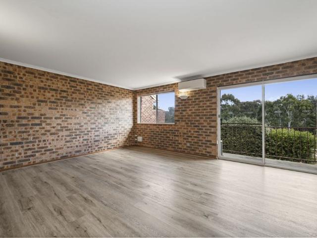 3/2 Doyle Place, Queanbeyan