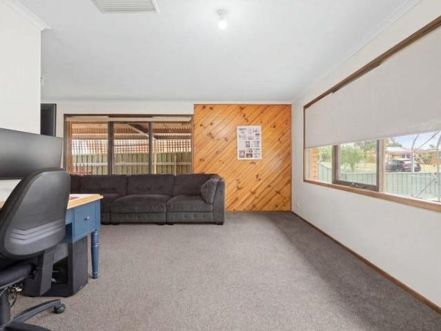 32 Dunn Avenue, Forest Hill