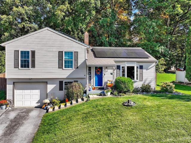 32 E Brookfield Drive