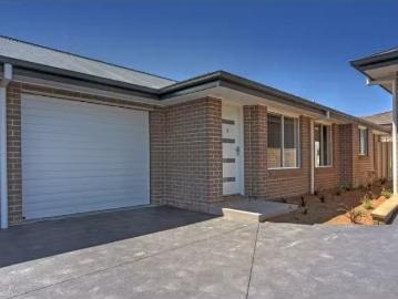 3/2 Elian Crescent, South Nowra House for rent Listed by Chri.