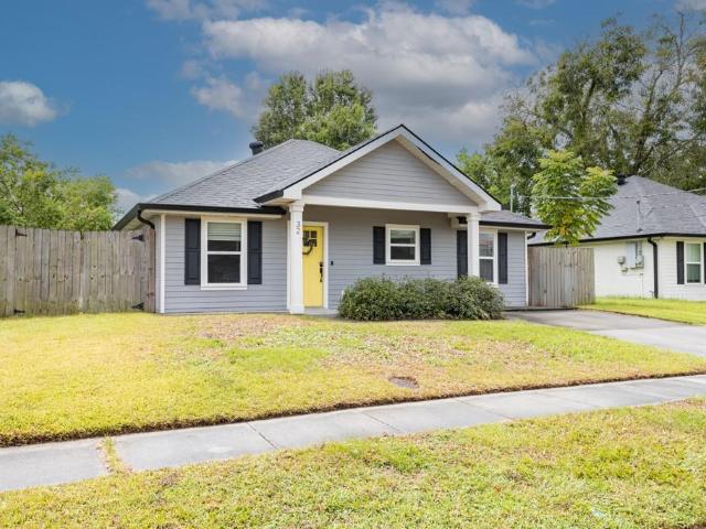 32 Evergold Lane