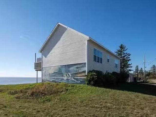 32 Evergreen Court, Bass River, NS, B0M 1B0 house for sale.