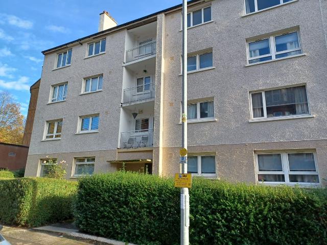 32 Exeter Drive, Partick G11, 2 bed flat to rent, £1,100 pcm | PrimeLocation