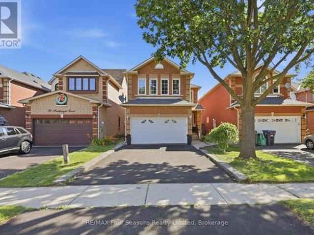 32 Faithknight Court, Brampton Snelgrove, ON, L7A 1H9 house for sale | Listing ID W13556 | Royal LePage