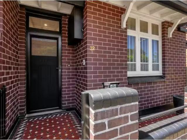 32 Fitzroy Street, Newtown House for rent Listed by Charlie S.