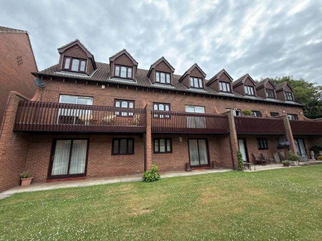 32 Four Winds Court, Hartlepool 2 bed terraced house to rent £1,100 pcm £254 pw
