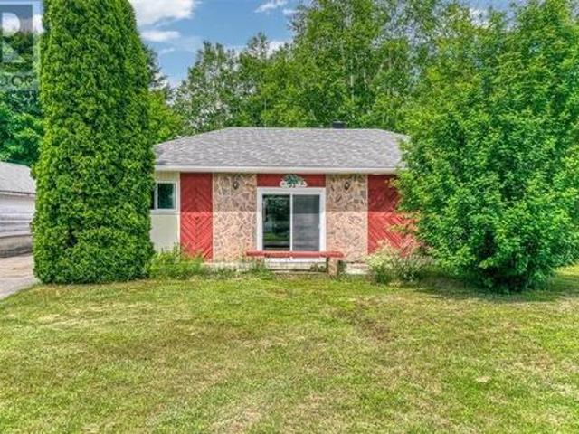 32 Fraser Avenue, Onaping, ON, P0M 2R0 house for sale | Listing ID 2128 | Royal LePage