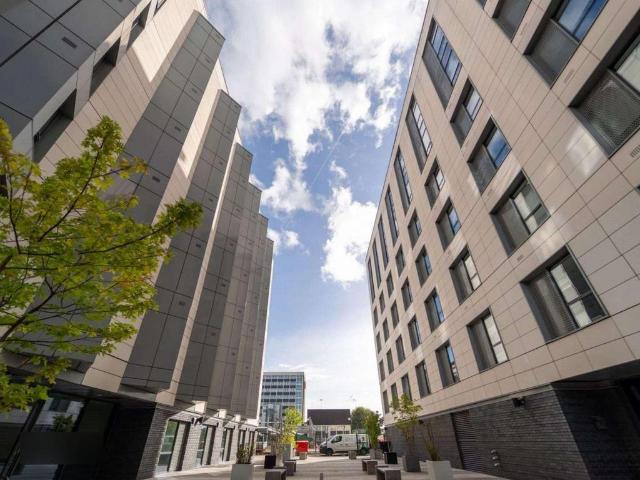 32 Fredrick Road, Salford, M6 Studio to rent £900 pcm £208 pw