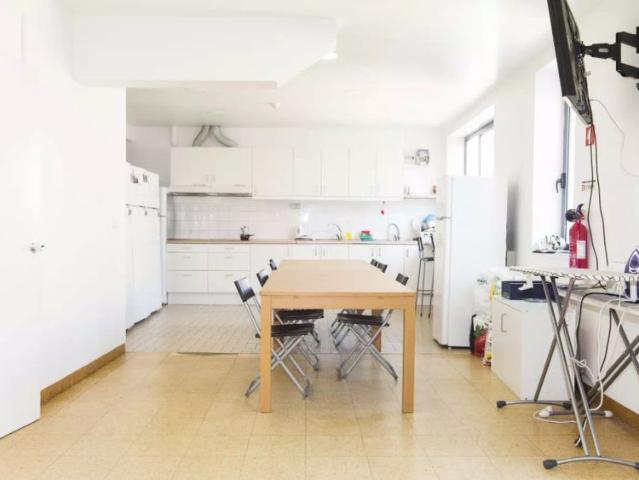 32 Furnished rooms for rent in super cool students residence in Avenidas Nova