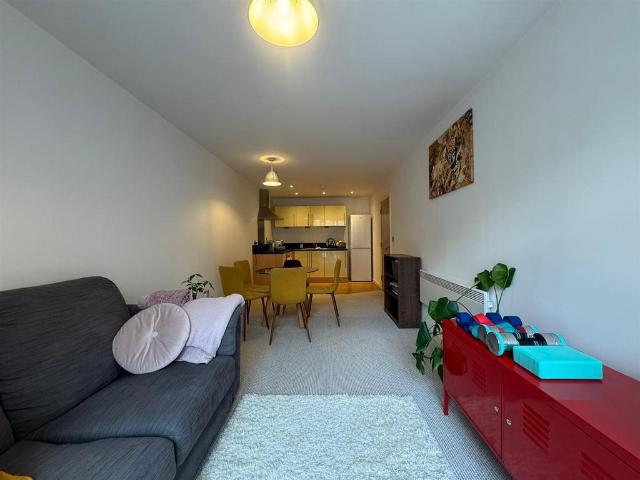 32 George Street, Birmingham B3 1 bed apartment to rent £1,075 pcm £248 pw