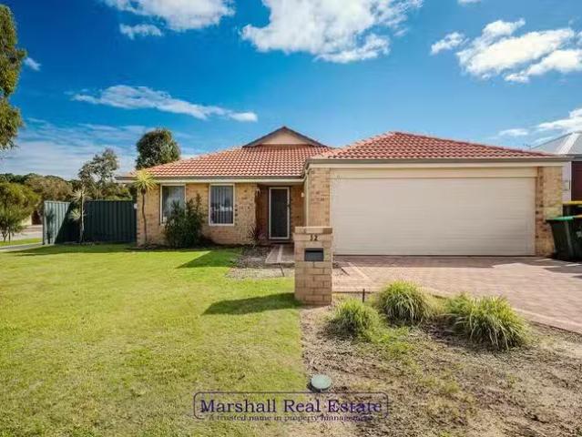 32 Goshawk Street, Tapping, WA 6065