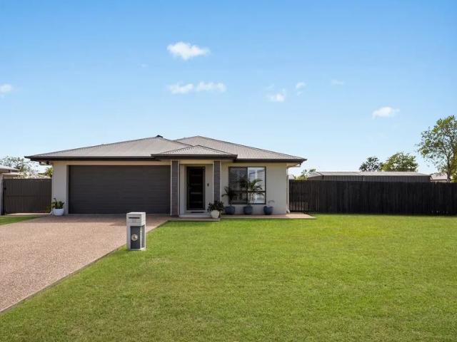 32 Heather Avenue, a beautiful partly furnished 4 bedroom home with yard maintenance included