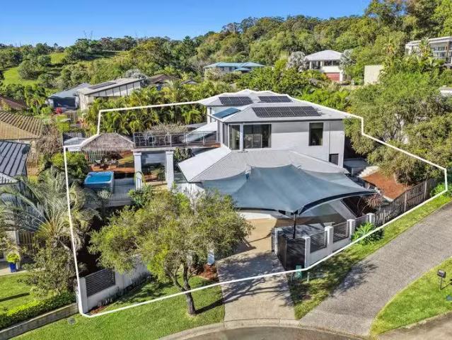 32 Healy Court, Mudgeeraba, QLD 4213 House for Rent