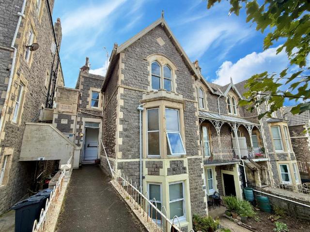 32 Highbury Road, Weston Super Mare, 2 bed apartment to rent £950 pcm £219 pw