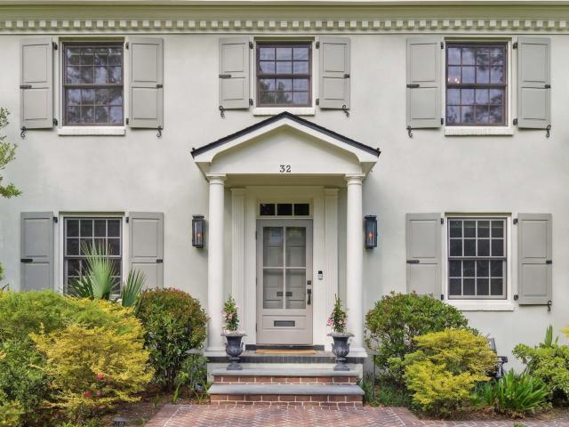 32 Jamestown Road