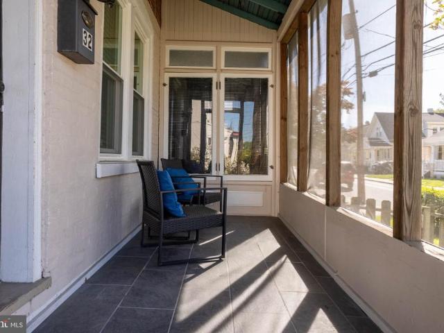 32 Jefferson Avenue