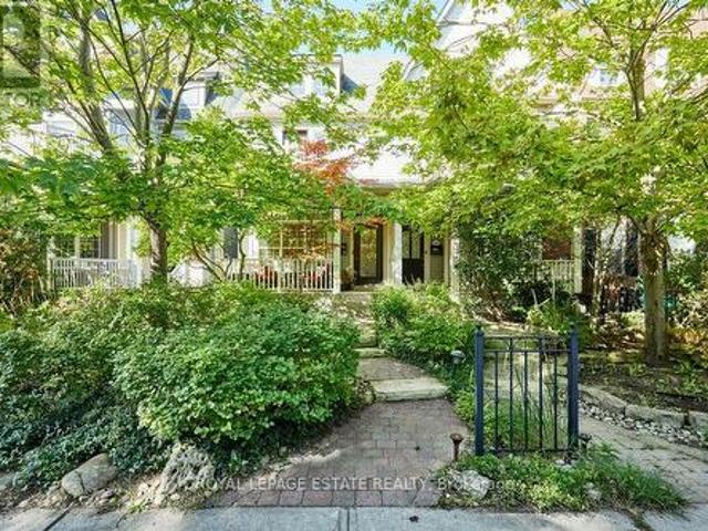 32 Joseph Duggan Road, Toronto, ON, M4L 3Y2 house for sale | Listing ID E13783 | Royal LePage