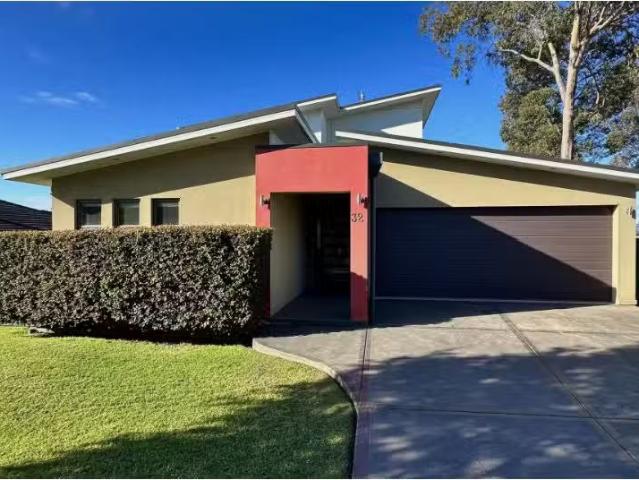 32 Kilshanny Avenue, East Maitland House for rent Listed by J.