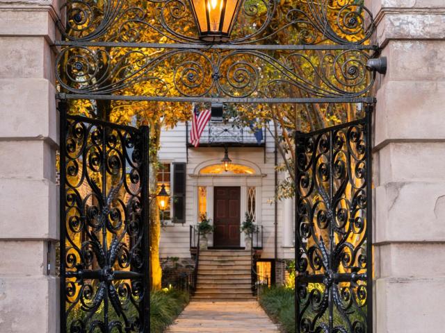 32 Legare Street