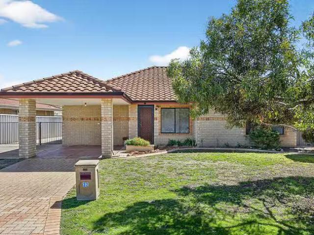 32 Link Way, Cooloongup, WA 6168