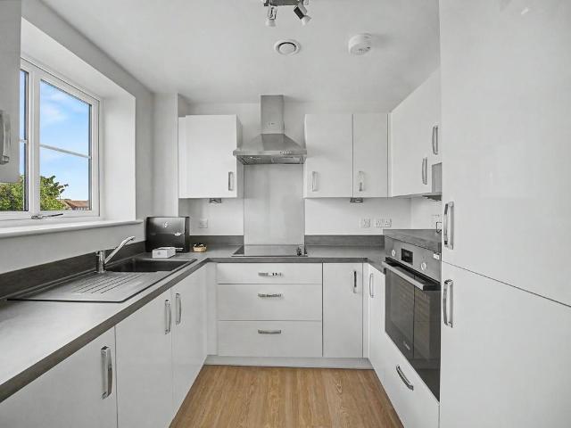 32 London Rd, Dorchester DT1 1 bed retirement property to rent £2,060 pcm £475 pw