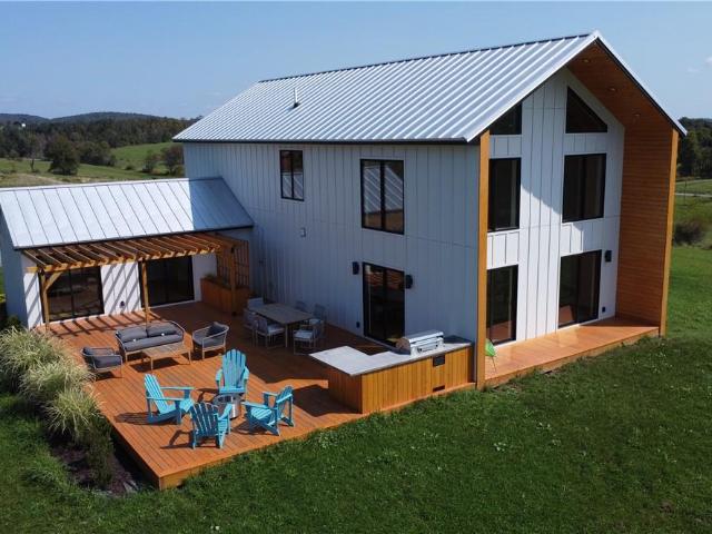 32 Long Farm Way