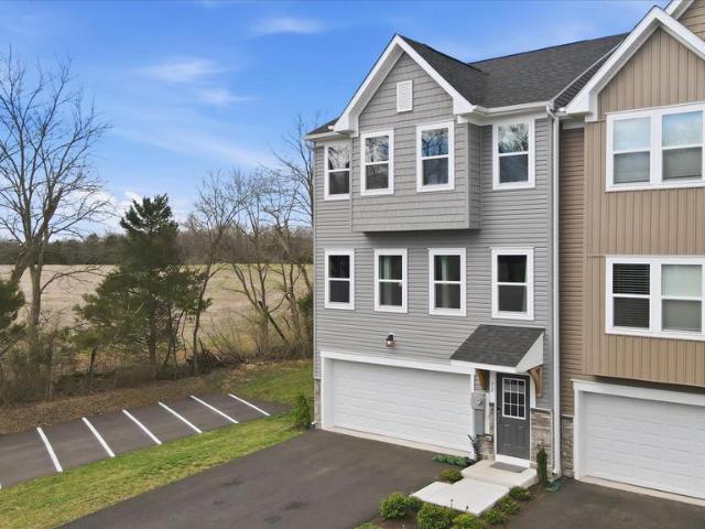 32 Lyriq Court