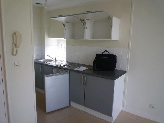 BAYEUX: centre ville. Appartement de type F2 35m2 hab