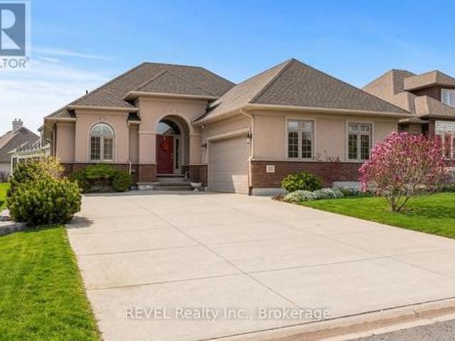 32 Magnolia Lane, Welland Hwy 406/Welland, ON, L3B 6H9 house for sale | Listing ID X13053 | Royal LePage