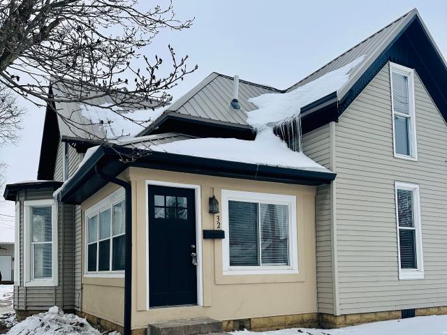 32 N McCullum Street