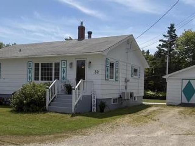 32 New Road, Lower Wedgeport, NS, B0W 2B0 house for sale | Listing ID 202617 | Royal LePage