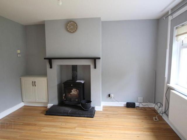 32 North Street, Ballinderry Upper, Lisburn, BT28 2ER