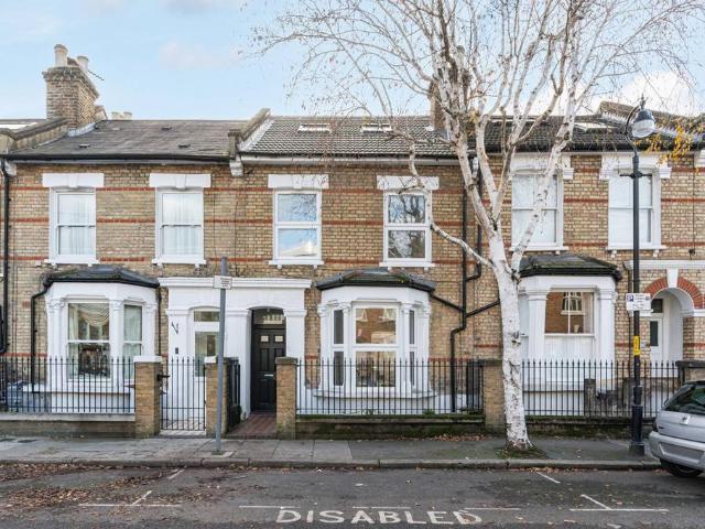 32 Nutbrook Street, London, SE15 4LE, United Kingdom | 5 bed townhouse for rent #137170225 | Rentberry