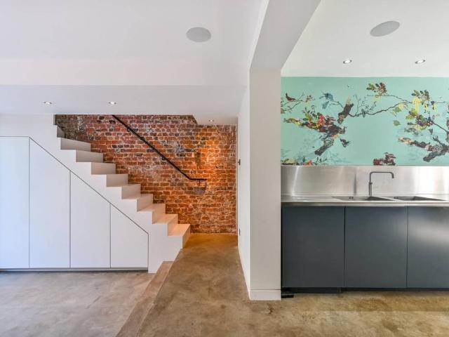 32 Oakley Road, London, N1 3LS, United Kingdom | 3 bed house for rent #131177858 | Rentberry