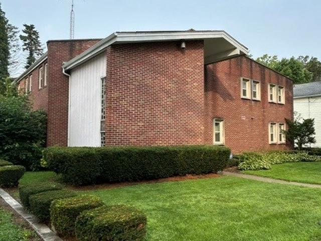 32 PENN Avenue