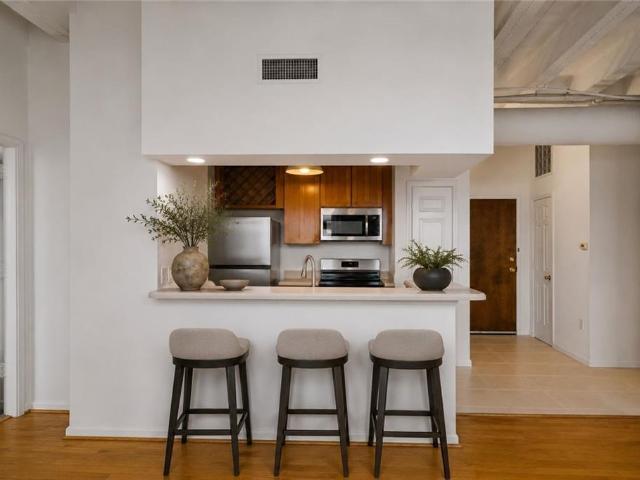 32 Peachtree Street NW 1306