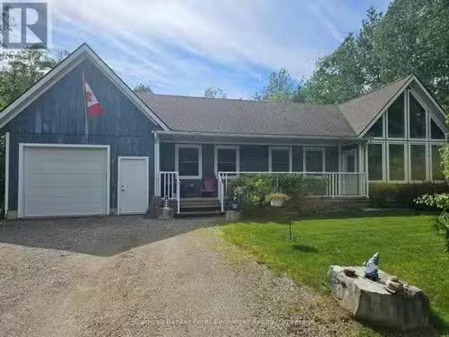 32 Pine Forest Drive, South Bruce Peninsula, ON, N0H 1P0 hou.