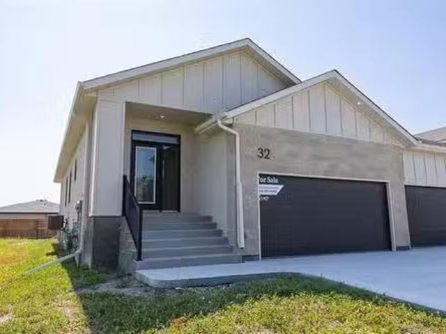 32 Quarry Ridge Dr, Stonewall, MB, R0C 2Z0 house for sale L.