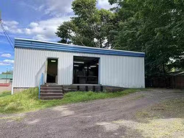 32 Railway Street, Truro, NS, B2N 2H3 commercial for sale L.
