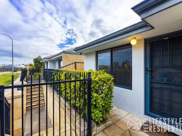32 Ravensbourne Street, Yanchep, WA 6035