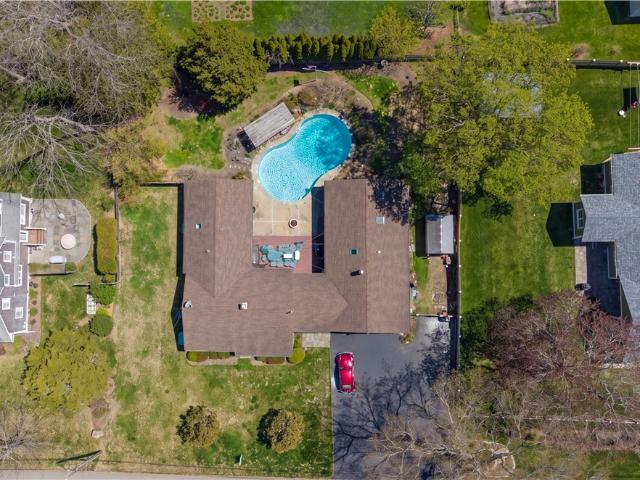 32 Ridge Road