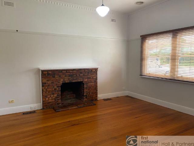 32 Ronald Street, Dandenong