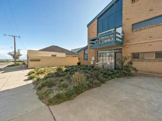 3/2 Rockingham Street, West Beach, SA 5024
