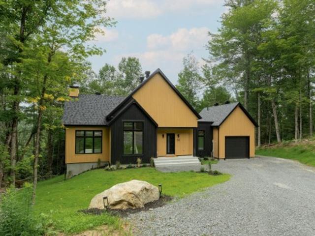 32 Rue Maple Grove, Morin Heights, QC, J0R 1H0 house for sale | Listing ID 10669 | Royal LePage