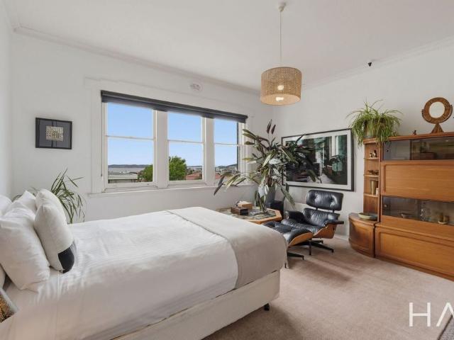 3/2 Rupert Ave, Mount Stuart