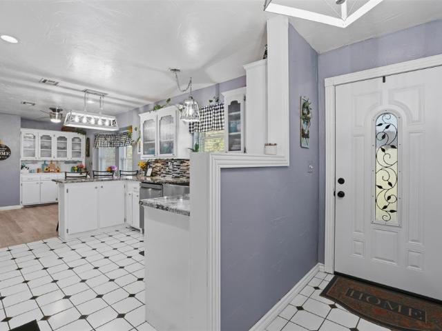32 S Quail Drive