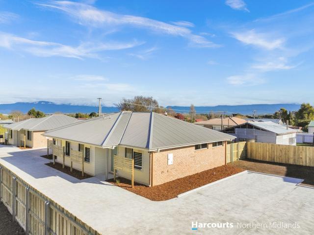 3/2 Saundridge Road, CRESSY, TAS 7302