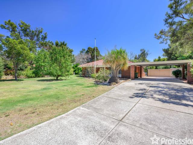 32 Silversmith StreetWellard WA 6170, Australia